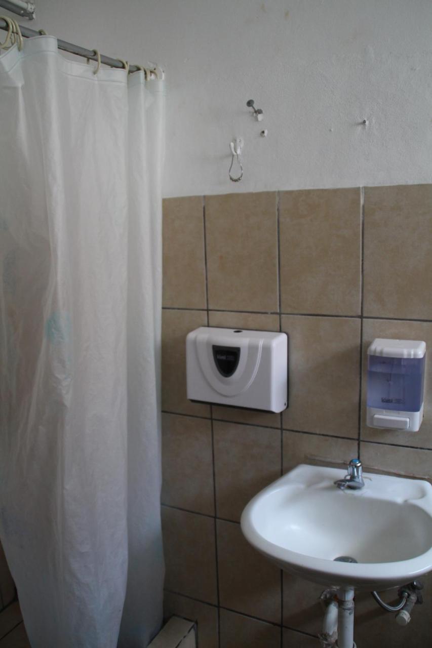 Casa Yoses Hostel Сан-Хосе Экстерьер фото